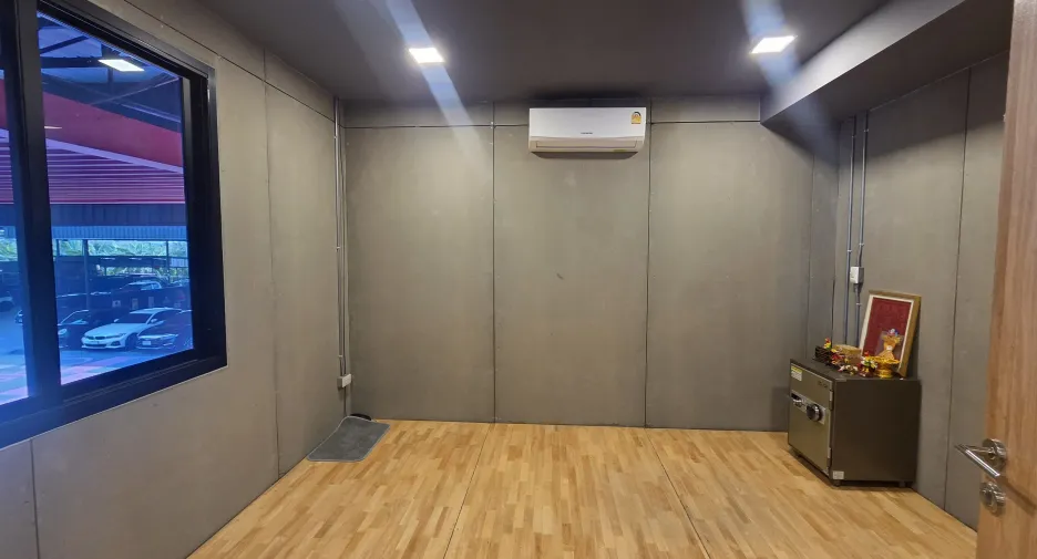 For rent retail Space in Taling Chan, Bangkok