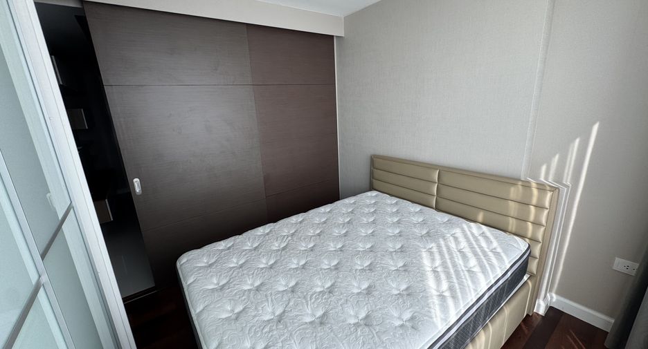 For sale 1 bed condo in Mueang Samut Prakan, Samut Prakan