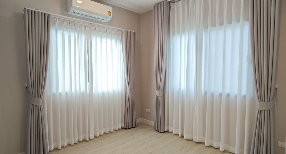 For sale 4 bedrooms house in Min Buri, Bangkok