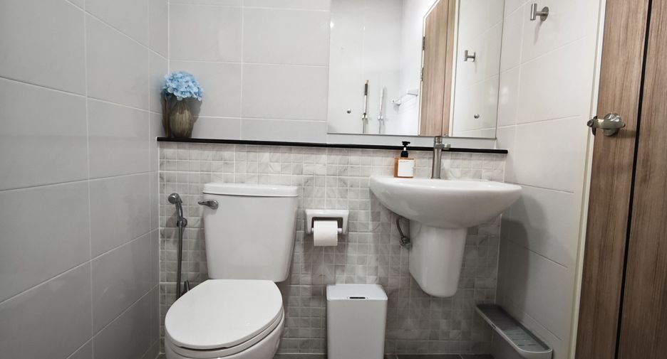For sale 4 bedrooms house in Min Buri, Bangkok