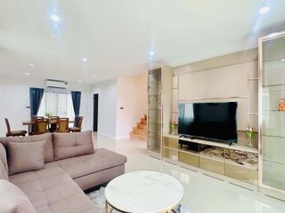 For rent 3 bedrooms house in Saraphi, Chiang Mai