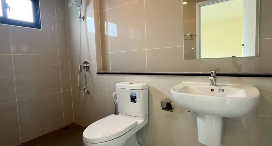 For sale 3 bedrooms retail Space in Bang Phli, Samut Prakan