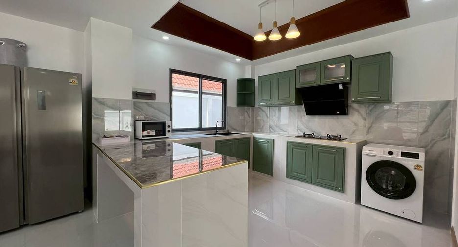 For sale 4 bedrooms villa in Bang Lamung, Chonburi