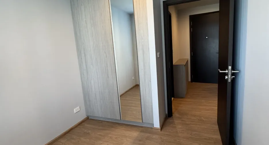 For sale 2 bedrooms condo in Phaya Thai, Bangkok