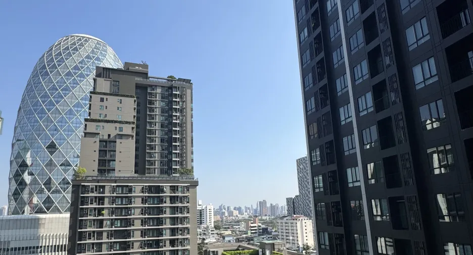 For sale 2 bedrooms condo in Phaya Thai, Bangkok