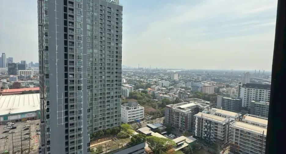 Wohnung zur Miete mit Studio in Phra Khanong, Bangkok