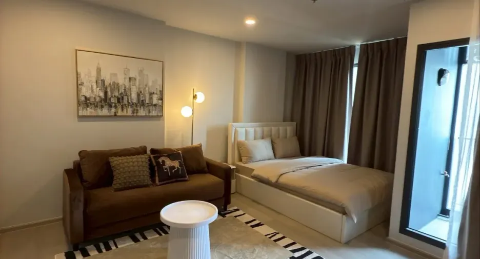 Wohnung zur Miete mit Studio in Phra Khanong, Bangkok