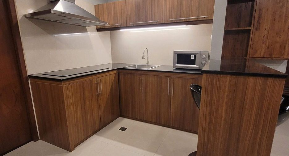 For sale 2 bedrooms condo in Watthana, Bangkok