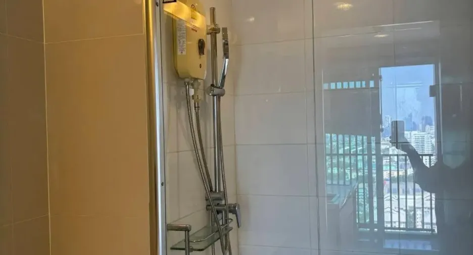 Wohnung zur Miete mit 1 Zimmer in Yan Nawa, Bangkok