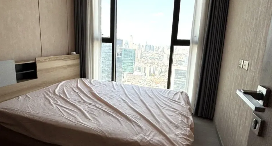 For rent 2 ベッドルーム condo in Huai Khwang, Bangkok