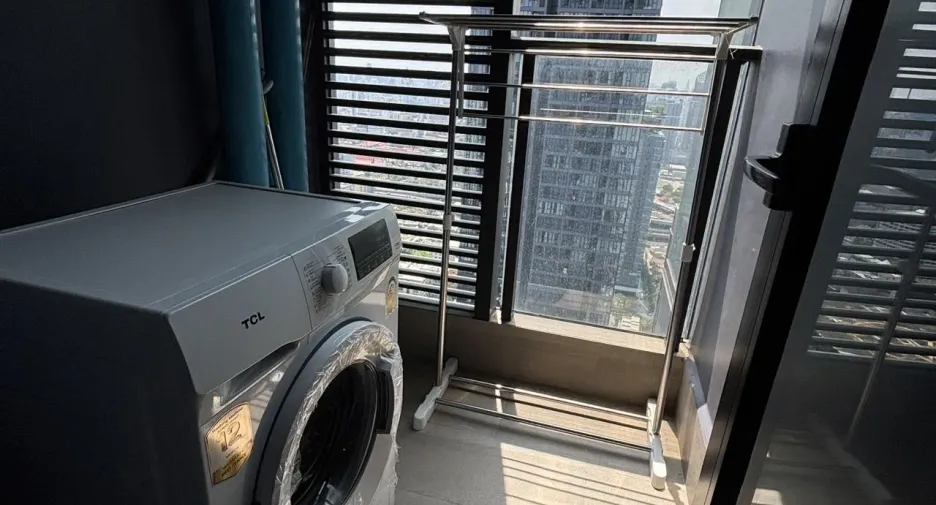 For rent 2 ベッドルーム condo in Huai Khwang, Bangkok