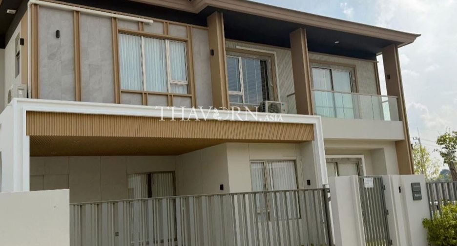 For sale 4 bedrooms house in Bang Lamung, Chonburi
