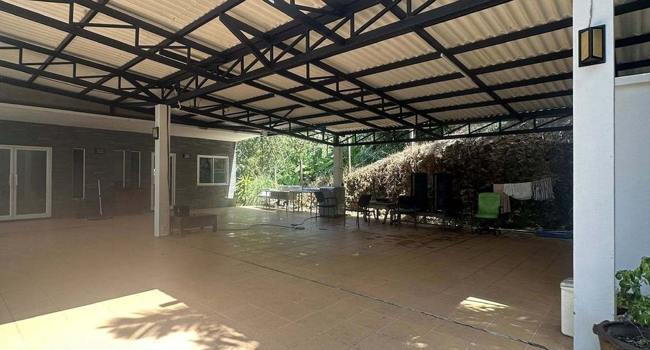 Casa en alquiler de 4 habitaciones en Kathu, Phuket