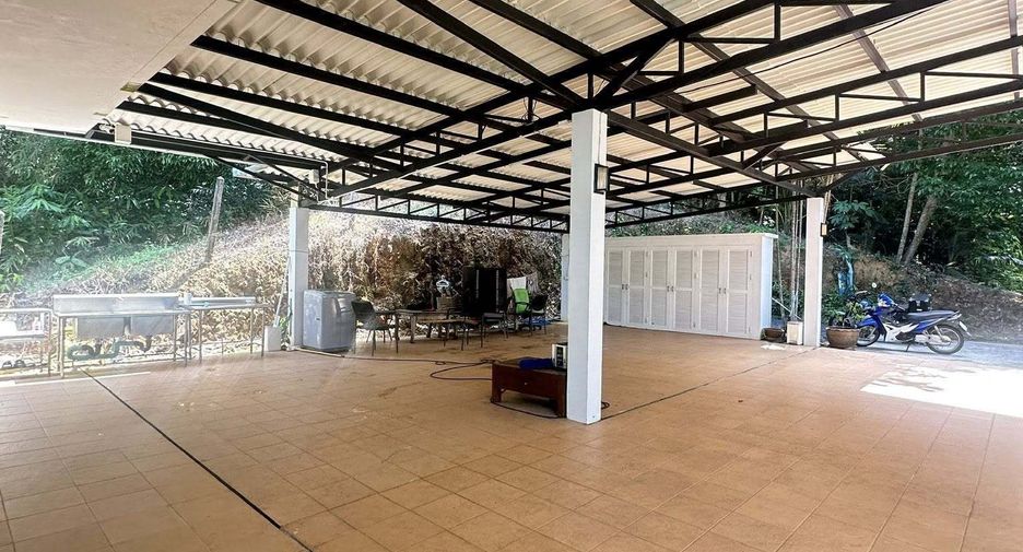 Casa en alquiler de 4 habitaciones en Kathu, Phuket