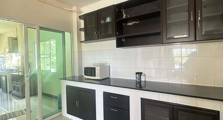 Casa en alquiler de 4 habitaciones en Kathu, Phuket