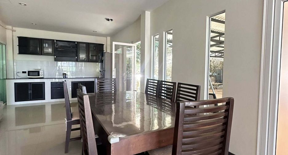 Casa en alquiler de 4 habitaciones en Kathu, Phuket