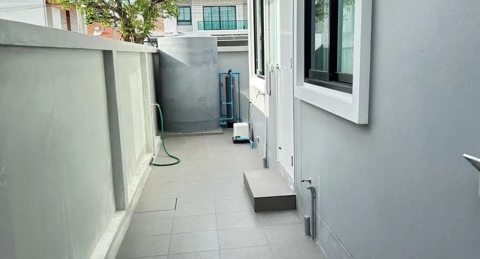 For rent 3 bedrooms house in Bang Lamung, Chonburi
