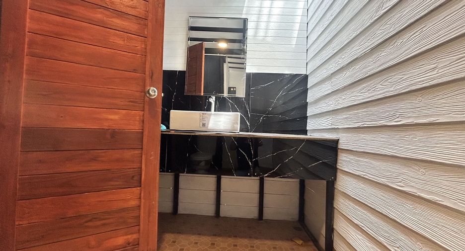 出租 2 卧室 独立屋 在 Phuket Town, 普吉