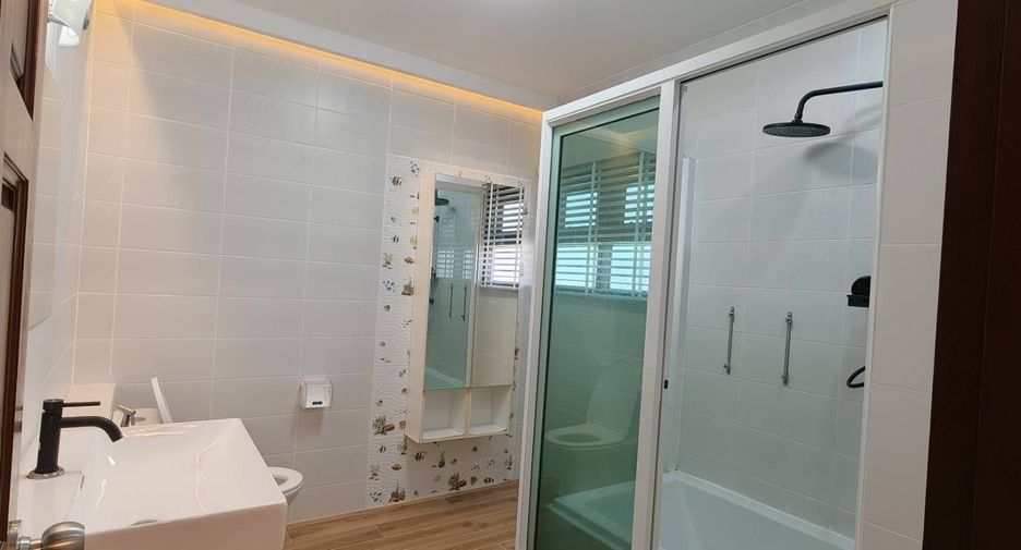 À vendre 3 chambres maison à Bang Lamung, Chonburi