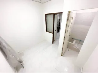 出租 5 卧室 独立屋 在 Phra Khanong, 曼谷
