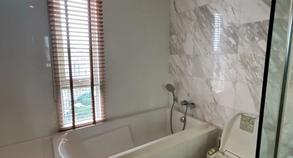 For rent 2 ベッドルーム condo in Watthana, Bangkok