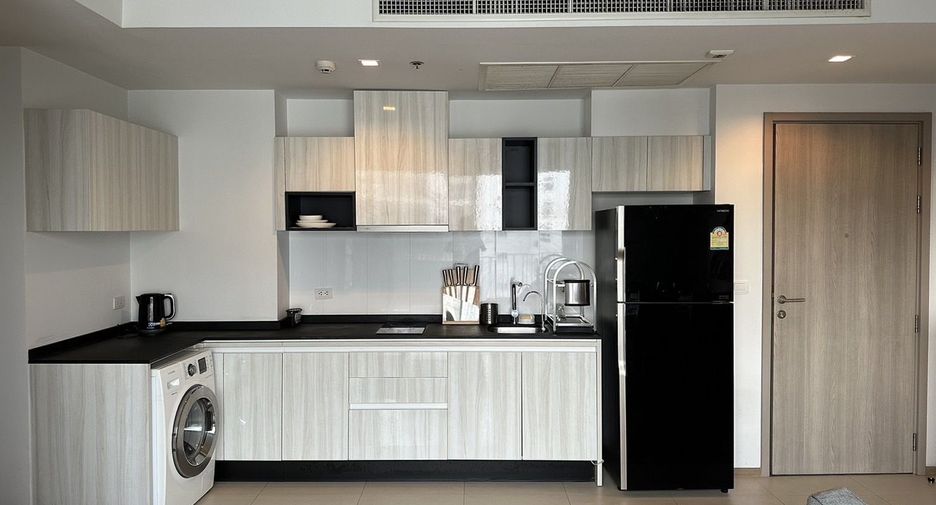 For rent 2 ベッドルーム condo in Watthana, Bangkok