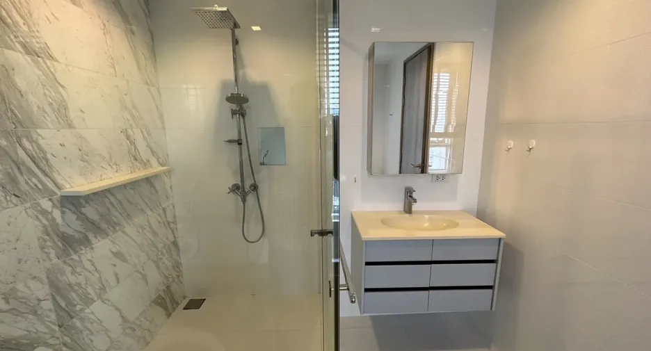 For rent 2 ベッドルーム condo in Watthana, Bangkok