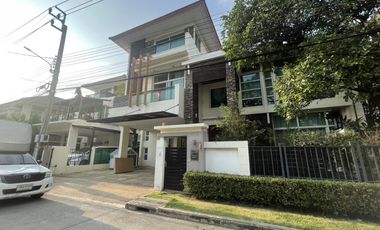 For rent 5 bedrooms house in Khan Na Yao, Bangkok