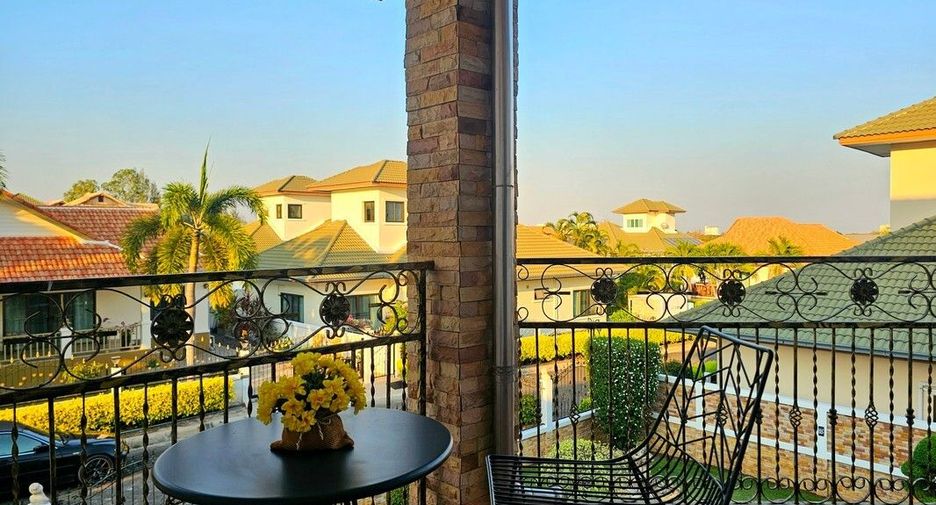For sale 3 bedrooms villa in Cha Am, Phetchaburi