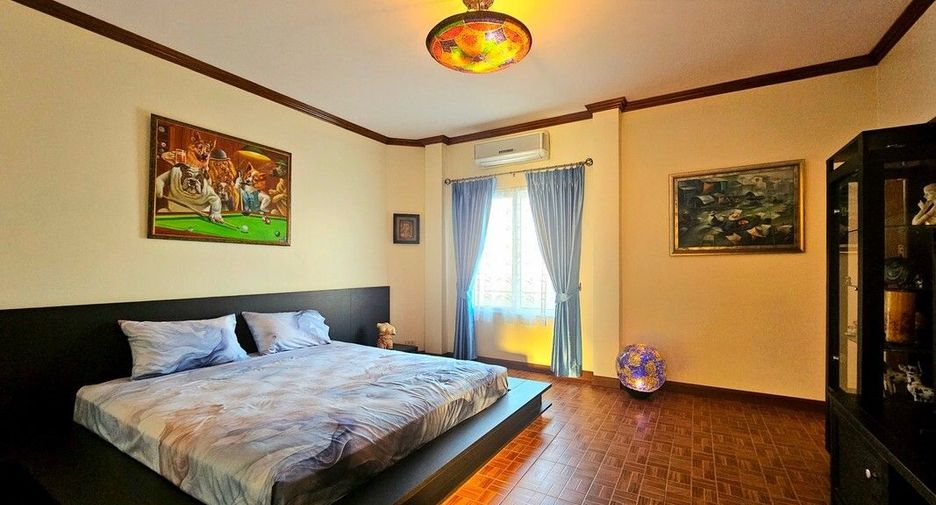 For sale 3 bedrooms villa in Cha Am, Phetchaburi