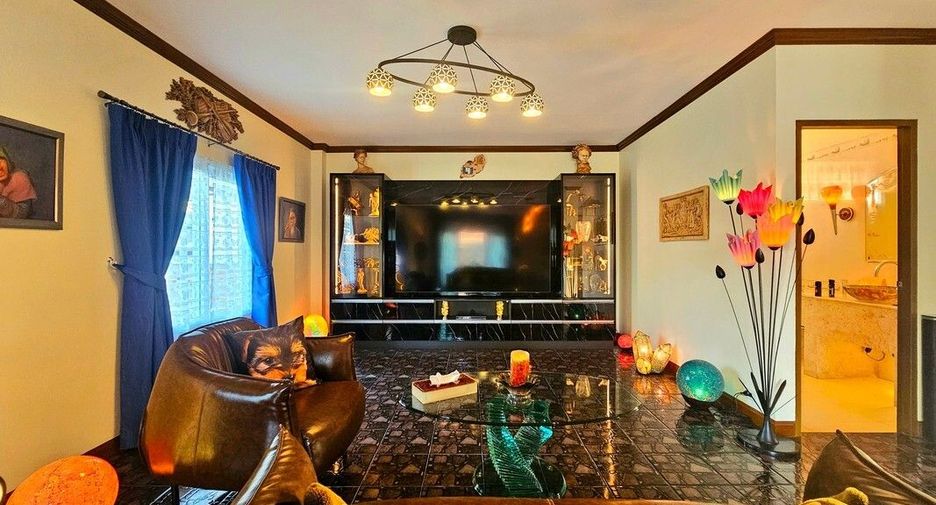 For sale 3 bedrooms villa in Cha Am, Phetchaburi