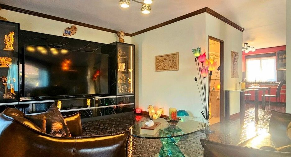 For sale 3 bedrooms villa in Cha Am, Phetchaburi