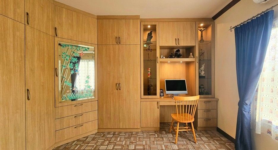 For sale 3 bedrooms villa in Cha Am, Phetchaburi