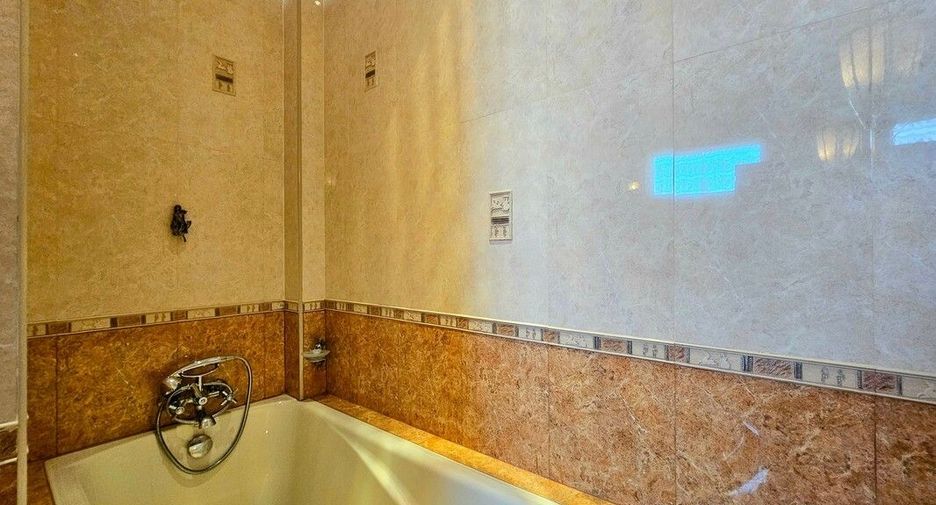 For sale 3 bedrooms villa in Cha Am, Phetchaburi