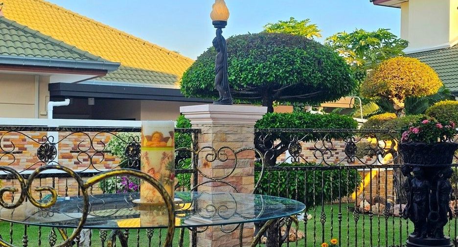 For sale 3 bedrooms villa in Cha Am, Phetchaburi