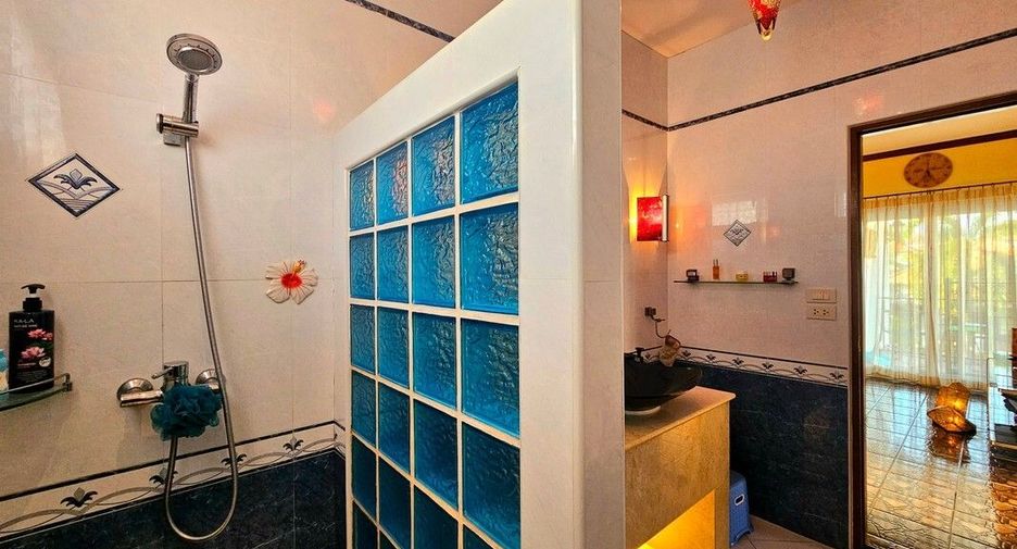 For sale 3 bedrooms villa in Cha Am, Phetchaburi
