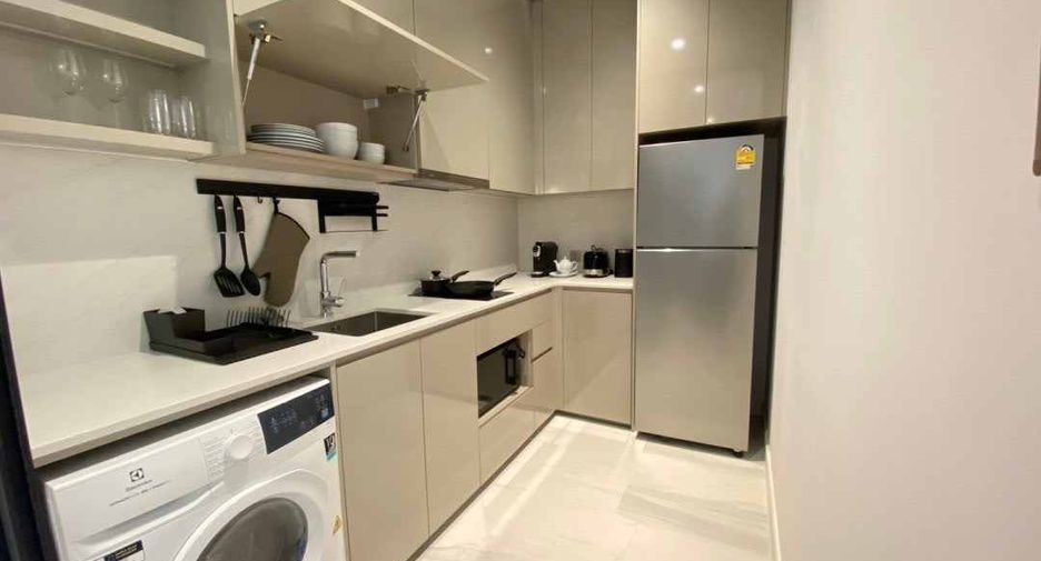 For rent 2 bedrooms condo in Sathon, Bangkok