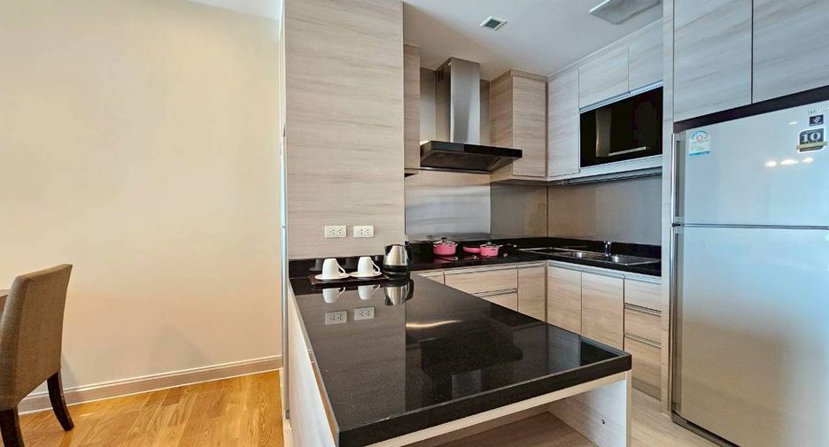 For rent 3 bedrooms condo in Watthana, Bangkok