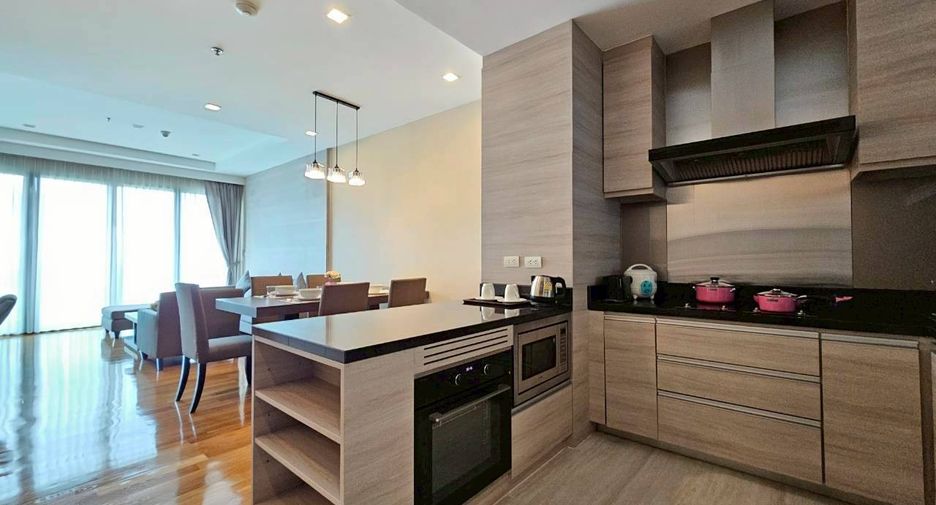 For rent 3 bedrooms condo in Watthana, Bangkok