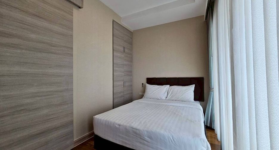 For rent 3 bedrooms condo in Watthana, Bangkok