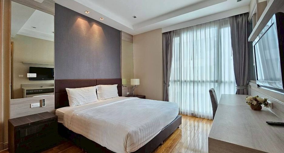 For rent 3 bedrooms condo in Watthana, Bangkok