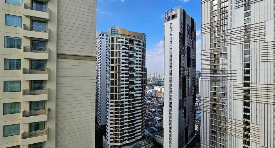 For rent 3 ベッドルーム condo in Khlong Toei, Bangkok