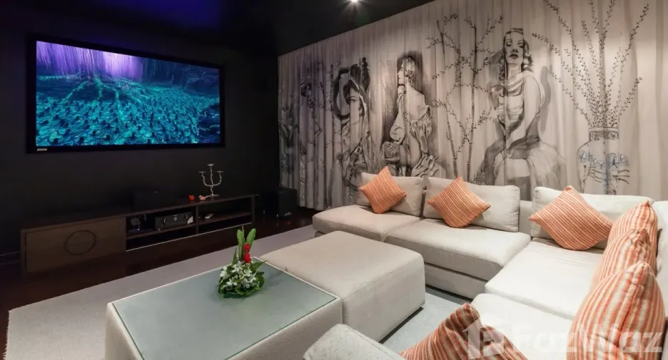 For sale 6 bedrooms villa in Thalang, Phuket