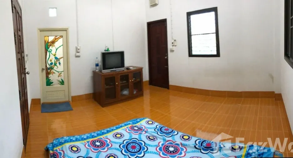 For sale 3 bedrooms house in Mueang Sakon Nakhon, Sakon Nakhon