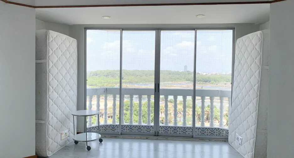 For sale 2 bedrooms condo in Mueang Rayong, Rayong