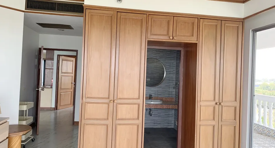 For sale 2 bedrooms condo in Mueang Rayong, Rayong