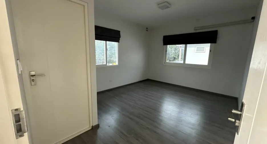 Haus zum Kauf mit 3 Zimmer in Phutthamonthon, Nakhon Pathom