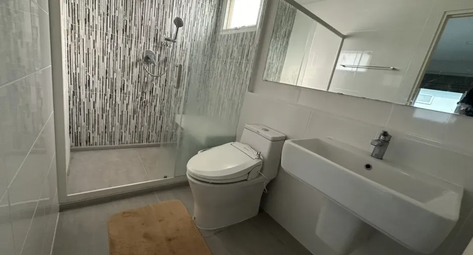 Haus zum Kauf mit 3 Zimmer in Phutthamonthon, Nakhon Pathom