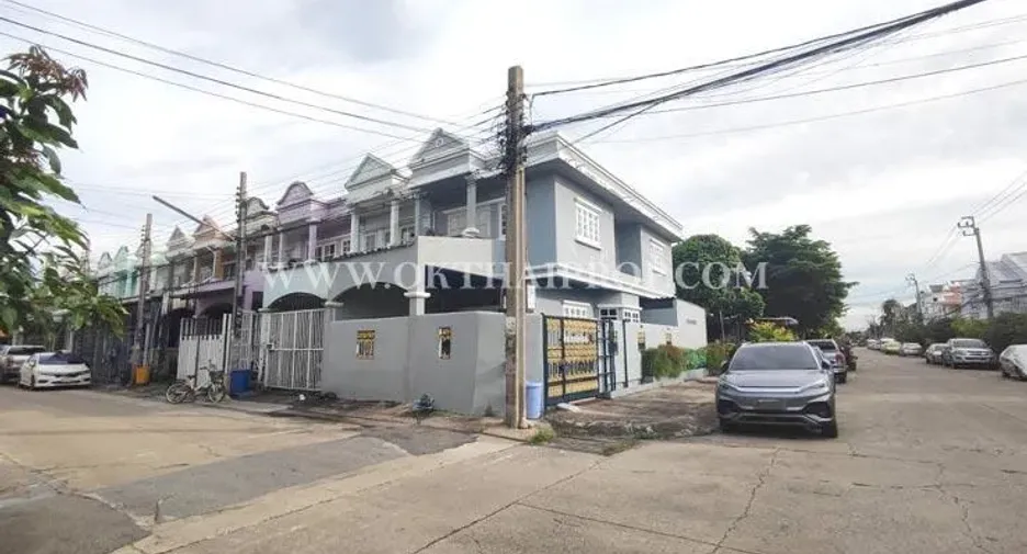 Casa adosada en venta de 2 habitaciones en Bang Yai, Nonthaburi