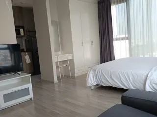 Condo en alquiler de 1 habitaciones en Bang Na, Bangkok